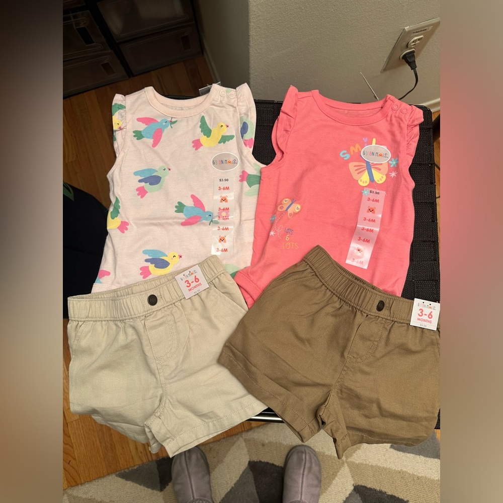 Garanimals One piece x2 & Shorts x2  3-6 Months butterfly\bird